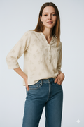 CREAM V  NECK TOP